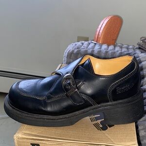 Doc Martens Sz 5 platform  buckle black leathers Womens